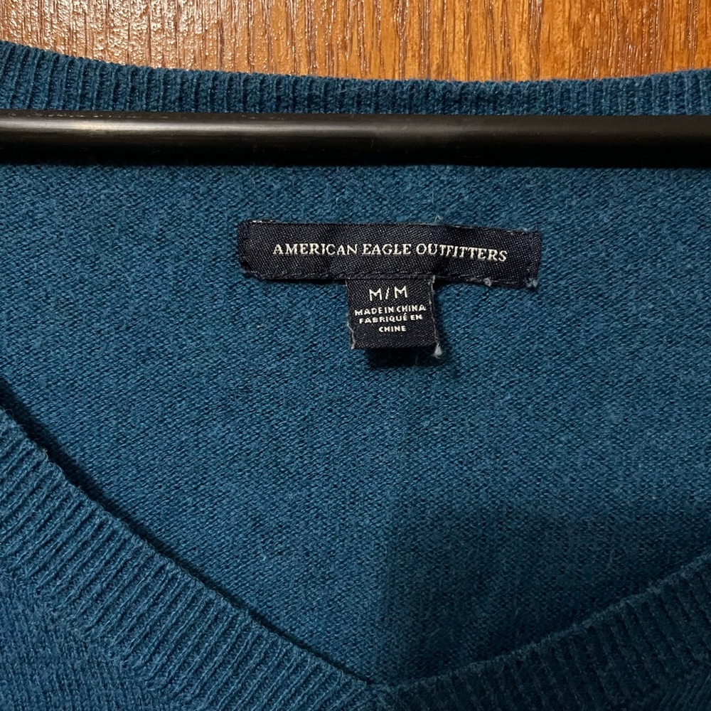 American Eagle Blue Knit Sweater